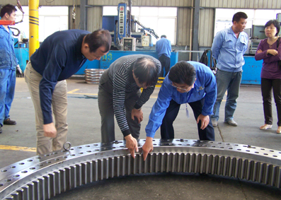 中國(guó)機(jī)械工業(yè)企業(yè)管理會(huì)對(duì)我司機(jī)進(jìn)行評(píng)審