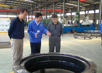 中國(guó)機(jī)械工業(yè)企業(yè)管理會(huì)對(duì)我司機(jī)進(jìn)行評(píng)審