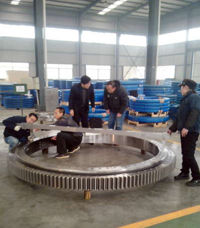 國內(nèi)知名企業(yè)客戶到我司對產(chǎn)品進(jìn)行檢驗(yàn)