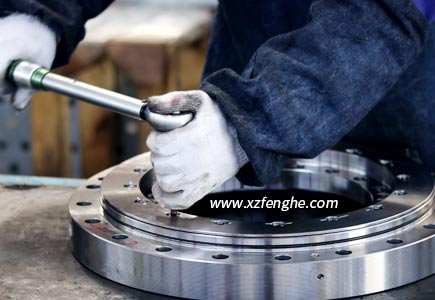 回轉(zhuǎn)支承軸承安裝步驟